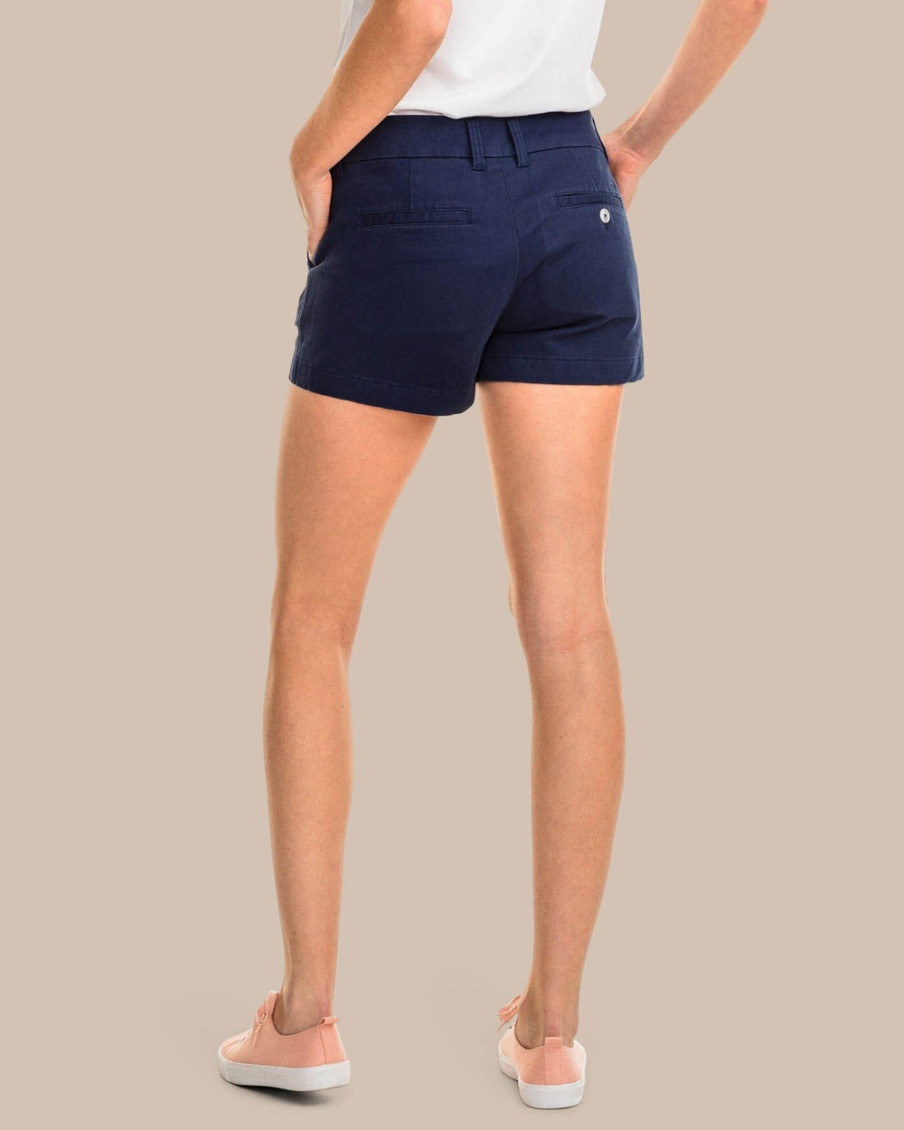 3" Leah Short