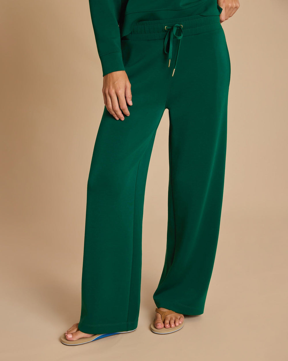 The front view of the Southern Tide Levitt Lounge Pant by Southern Tide - Salt Meadow