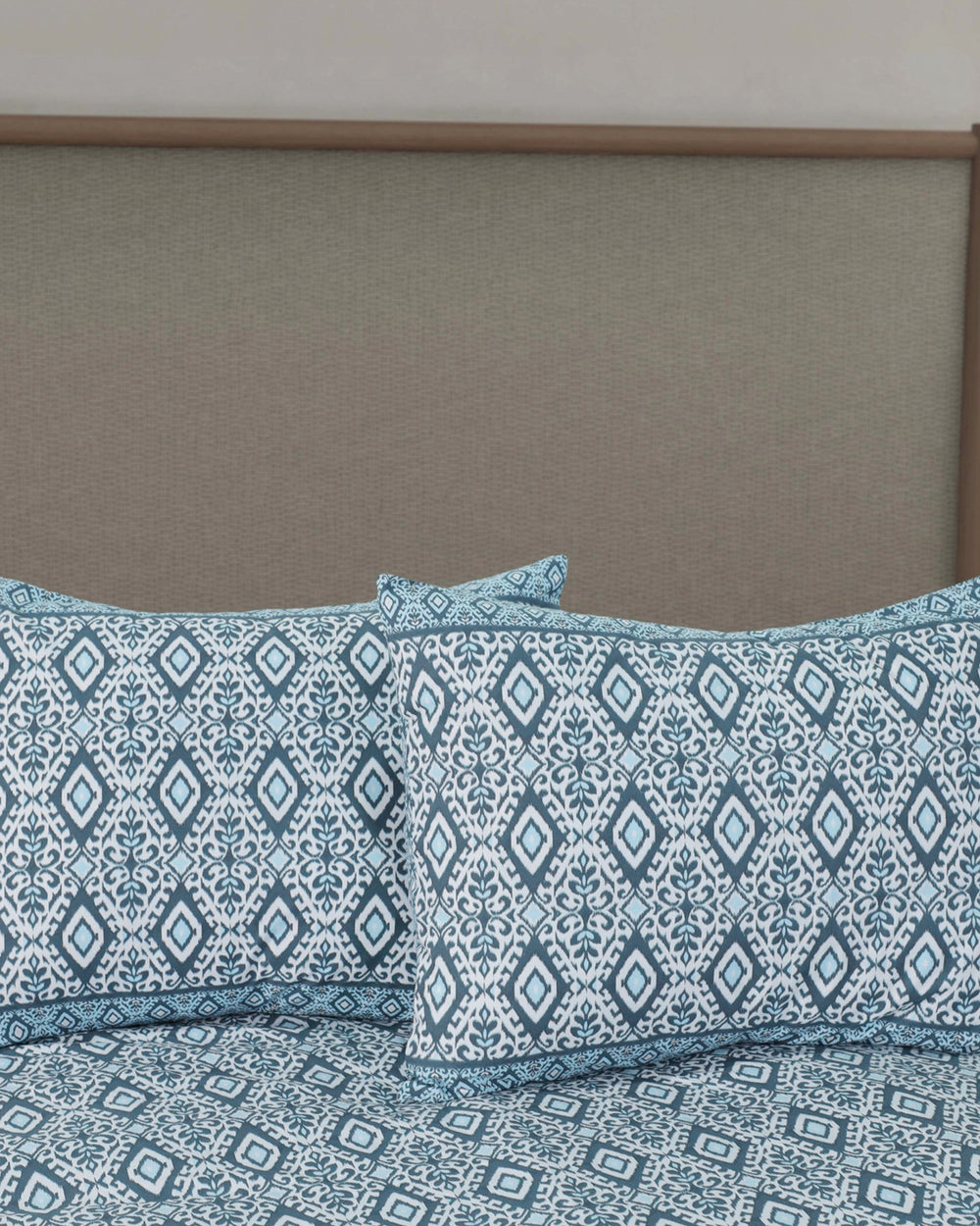 The detail view of the Southern Tide Summerfield Comforter Set by Southern Tide - Jade